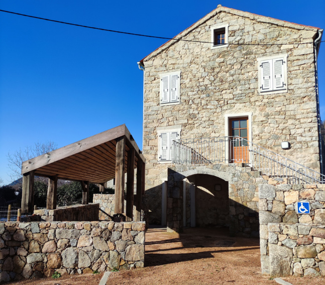 Bastelica : une rénovation énergétique exemplaire pour l’ancien presbytère
